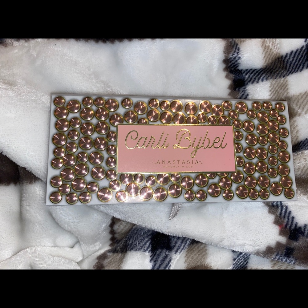 Carli Bybel Eyeshadow Palette